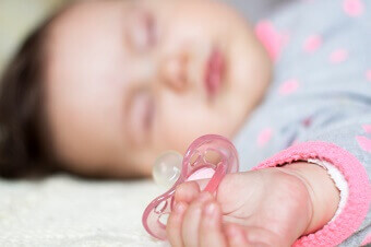 10 Tips for Weaning Off the Pacifier